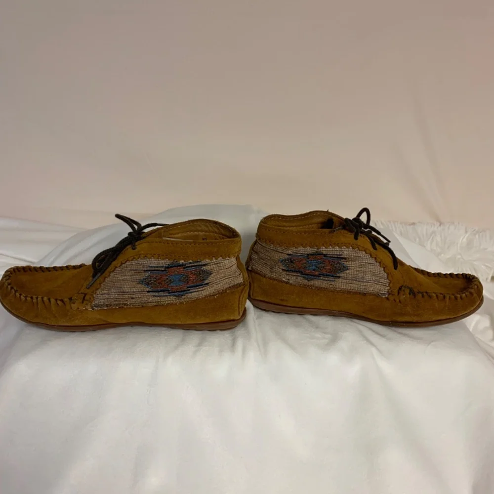 Minnetonka El Paso Ankle Boot Suede Southwest Bohemian Hippie Brown Comfy SZ 7.5 - Picture 2 of 10